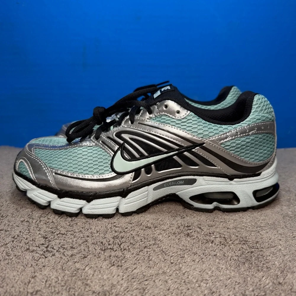 Nike moto2k
Cannon green haze
Brand new - Picture 2 of 9